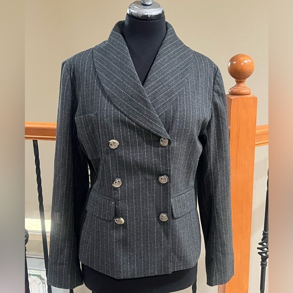 Chic Double-Breasted GRAY Pinstripe Blazer by DIANE GILMAN COLLECTION WOMEN SZ S